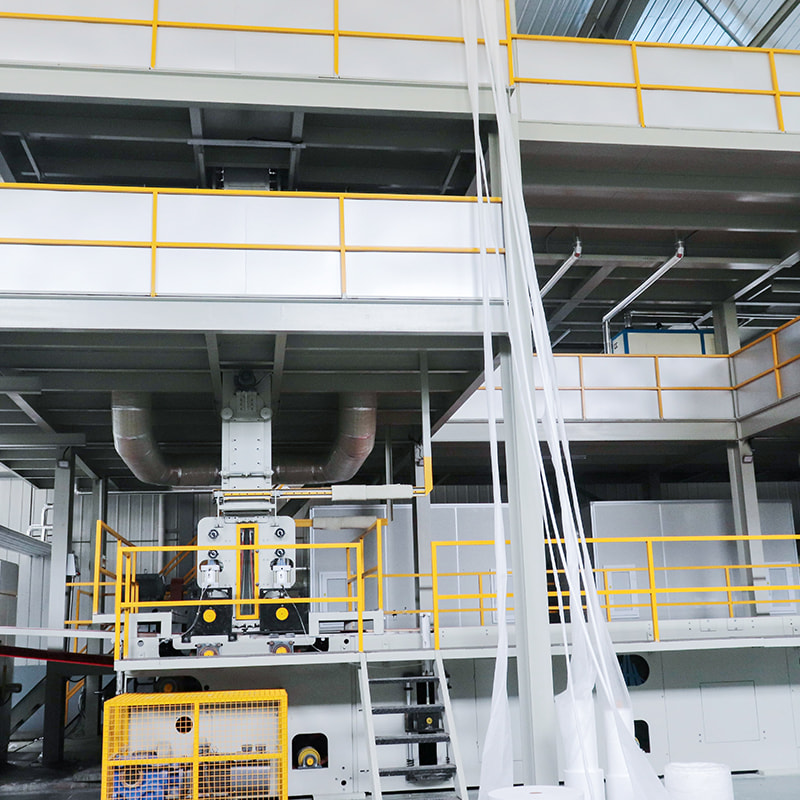 Машина для изготовления нетканых материалов из полипропилена Машина для изготовления нетканых материалов из полипропилена